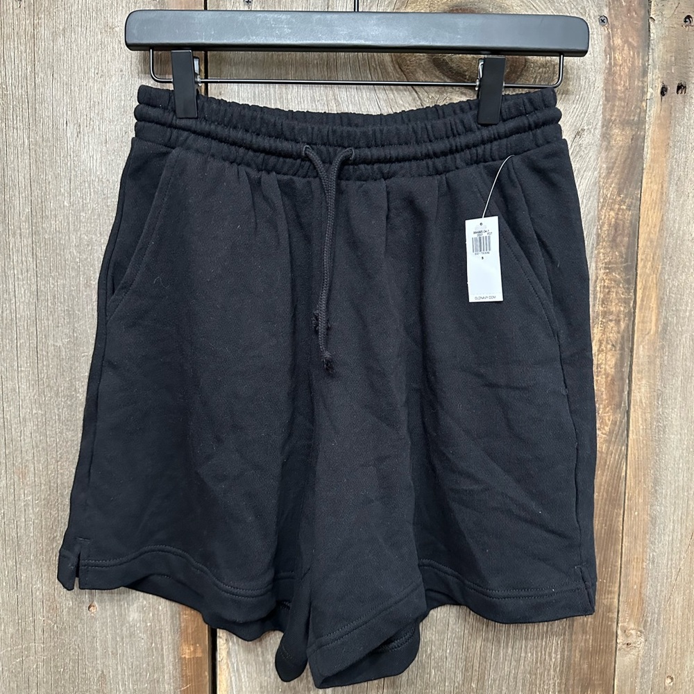 Old Navy Extra High Rise Relaxed Sweat Shorts 5” Inseam in Black Size Small